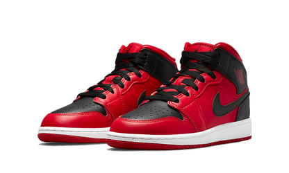 Air Jordan 1 Mid Reverse Bred