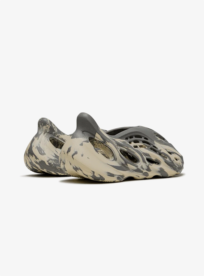 Adidas Yeezy Foam RNNR MX Moon Gray