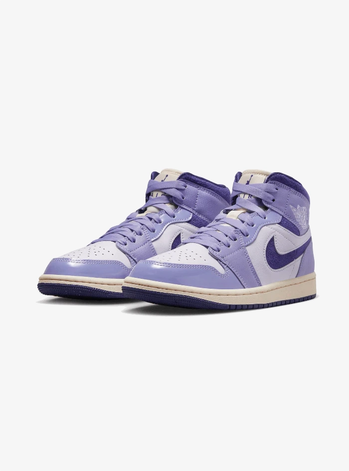 Air Jordan 1 Mid SE Chenille Sky J Light Purple