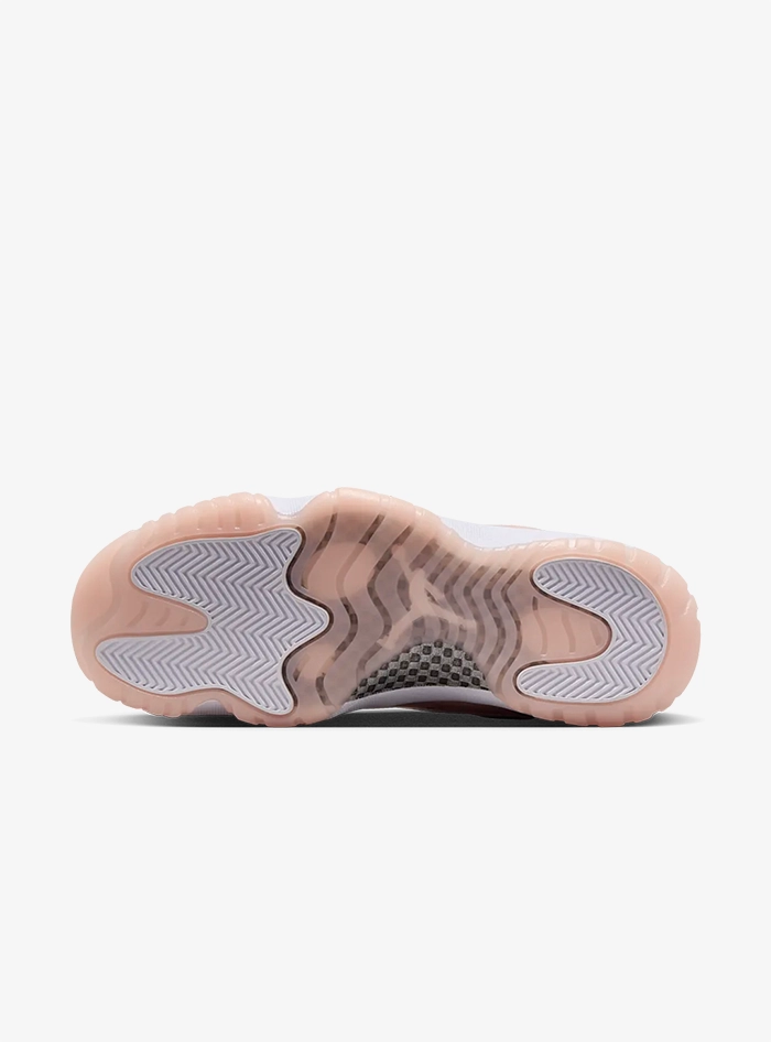 Air Jordan 11 Retro Low Legend Pink