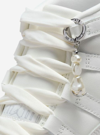 Air Jordan 11 Retro Pearl (W)