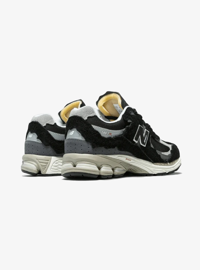 New Balance 2002R Protection Pack Black Grey