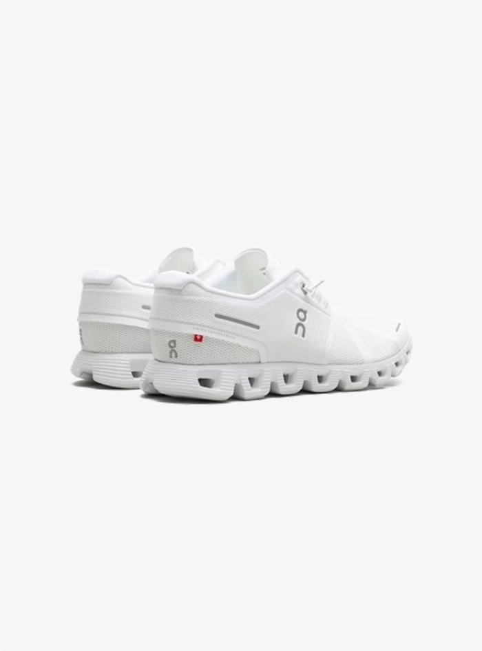On Running Cloud 5 All White