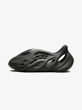 Adidas Yeezy Foam RNNR Carbon