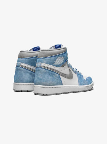 Air Jordan 1 Retro High OG Hyper Royal