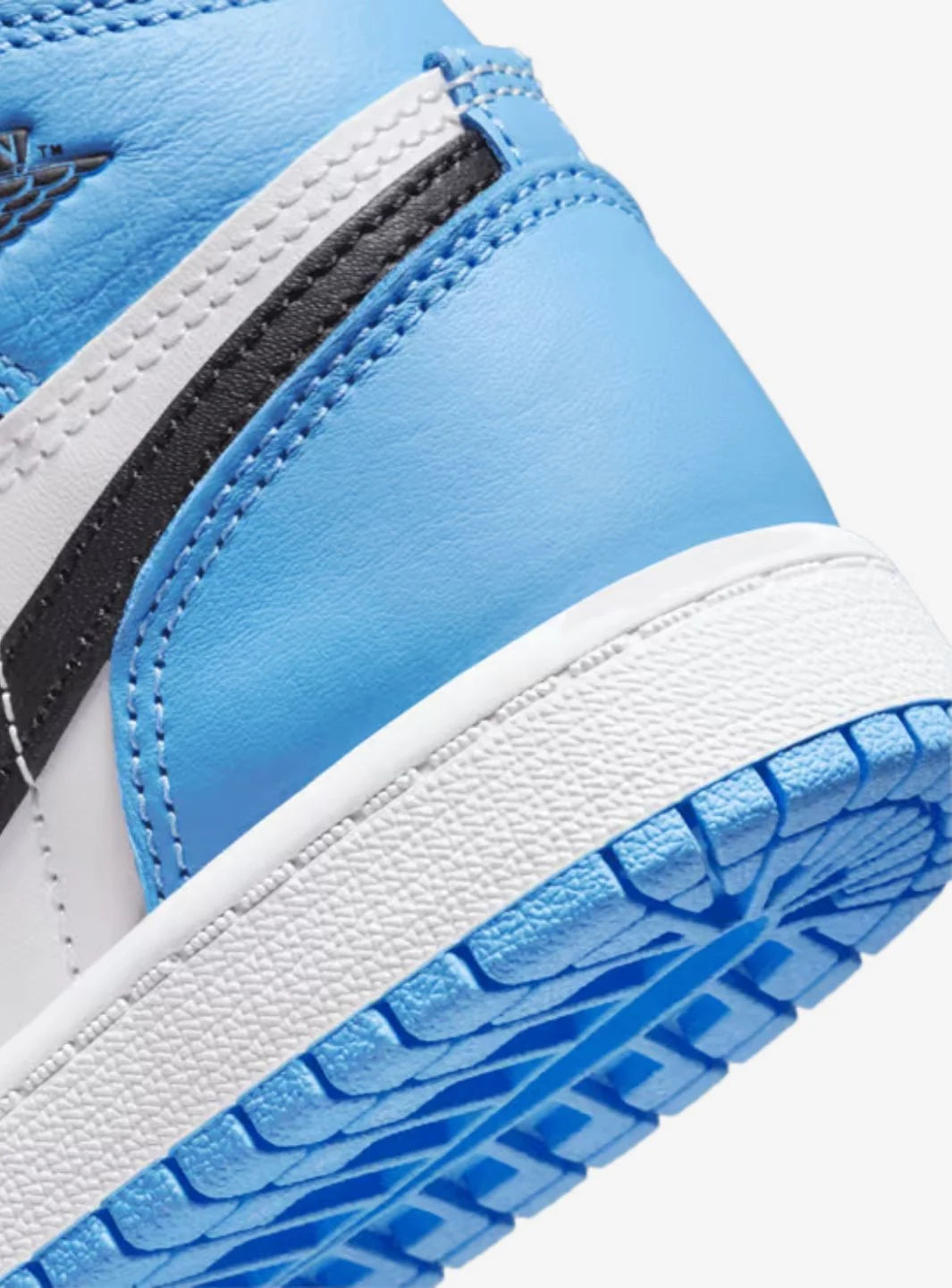 Air Jordan 1 Retro High OG UNC Toe (PS)