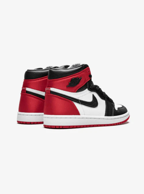 Air Jordan 1 Retro High Satin Black Toe