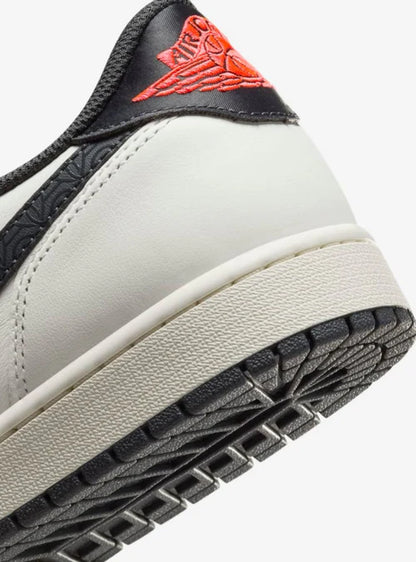 Air Jordan 1 Retro Low OG PSG Paris Saint-Germain