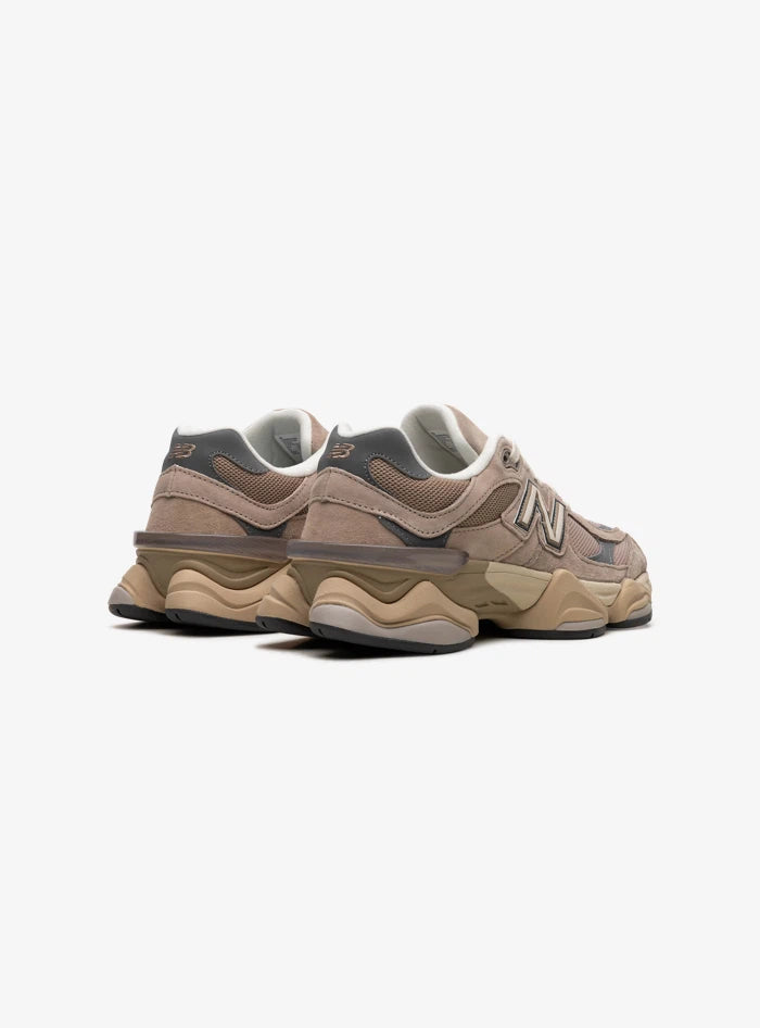 New Balance 9060 Driftwood Castlerock