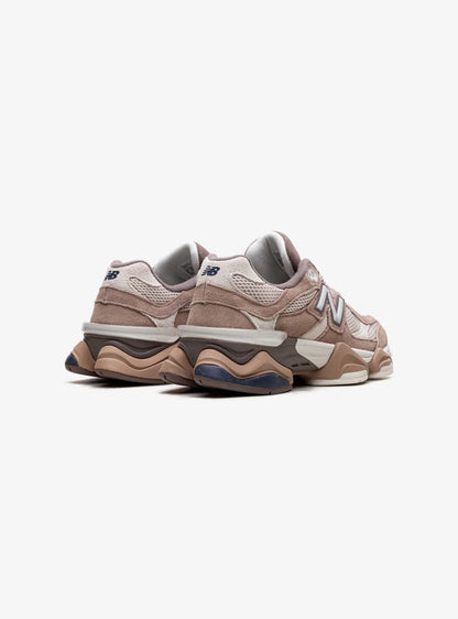 New Balance 9060 Earth Shadow Flat Taupe
