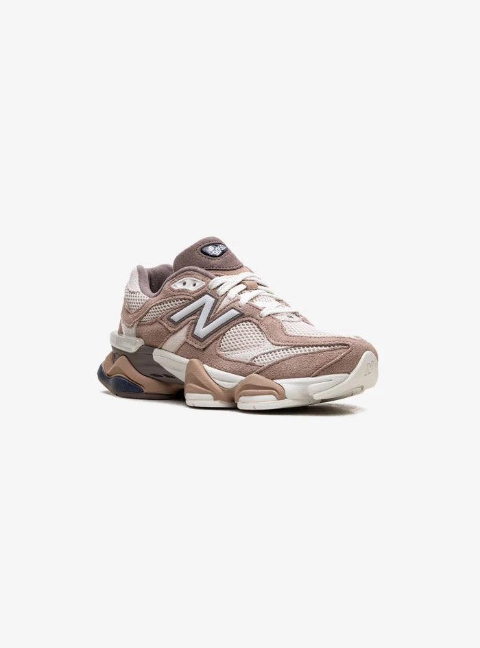 New Balance 9060 Earth Shadow Flat Taupe