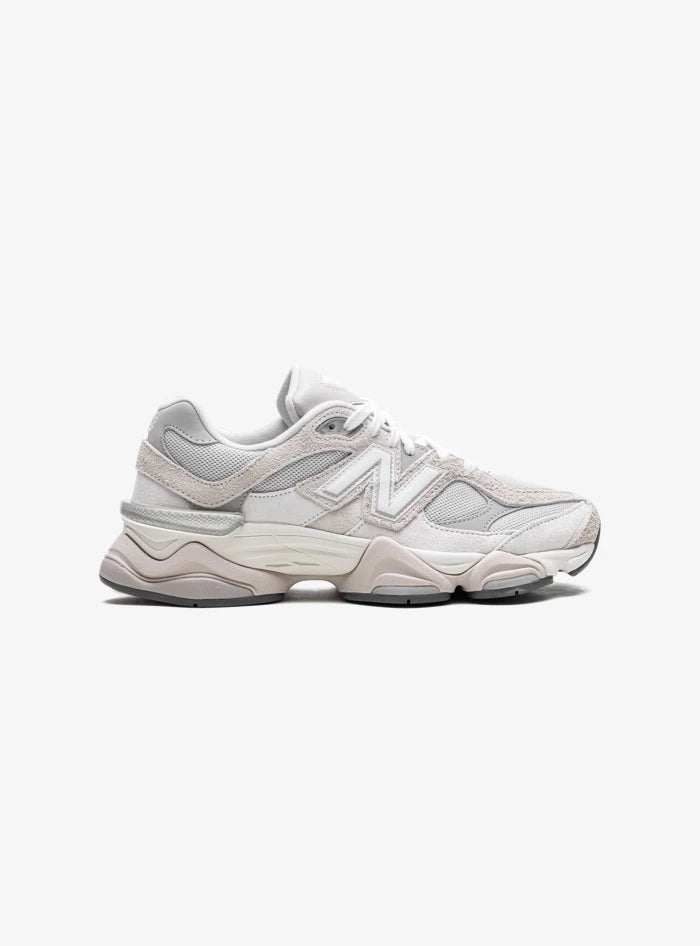 New Balance 9060 Grey