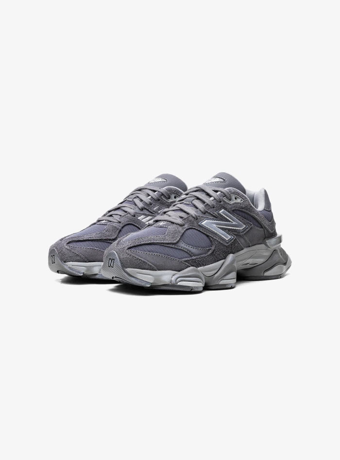 New Balance 9060 Magnet