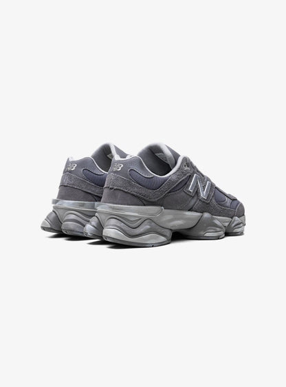 New Balance 9060 Magnet