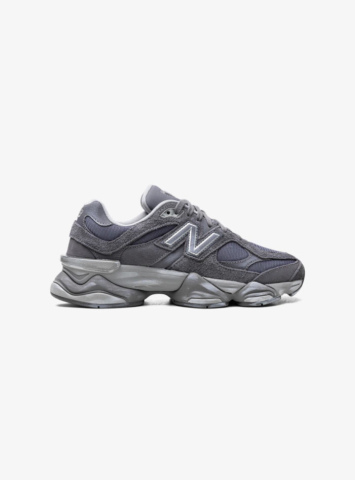 New Balance 9060 Magnet