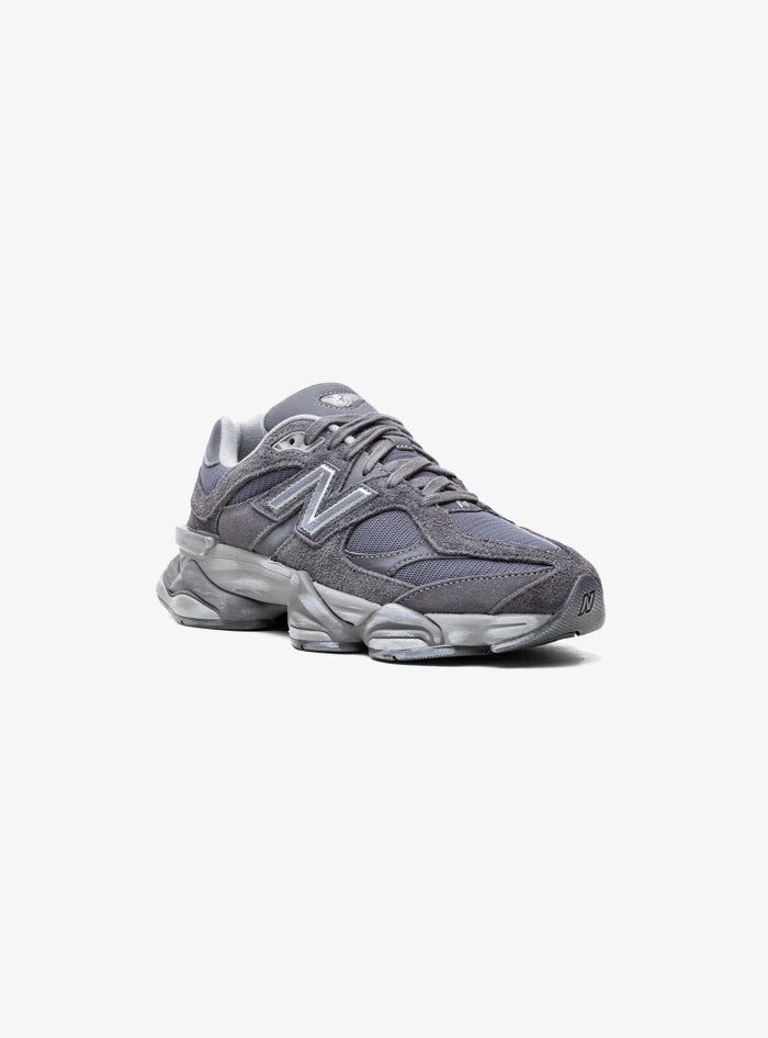 New Balance 9060 Magnet