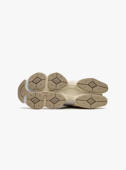 New Balance 9060 Sea Salt Brown