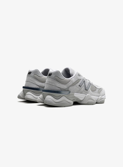 New Balance 9060 Silver Metallic Grey
