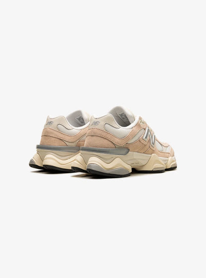 New Balance 9060 Vintage Rose