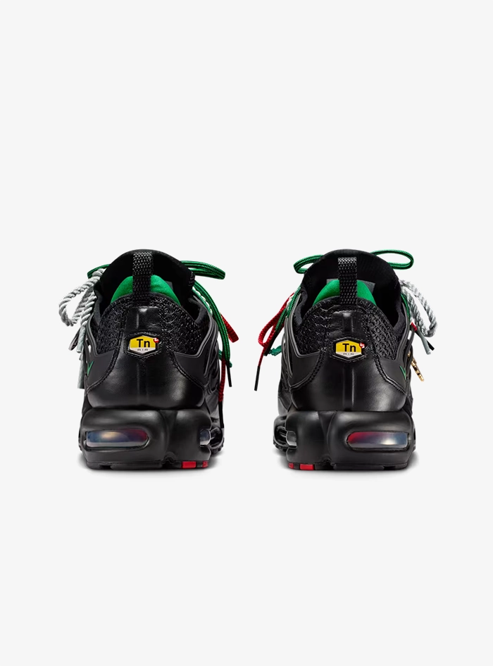 Nike Air Max Plus Homecoming Black