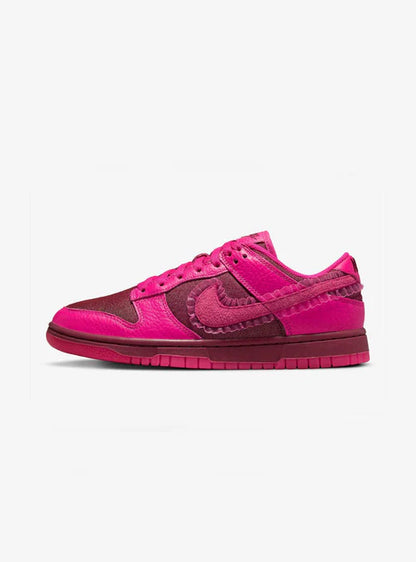 Nike Dunk Low Valentine's Day