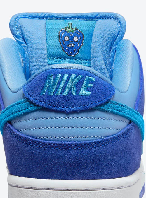 Nike SB Dunk Low Blue Raspberry