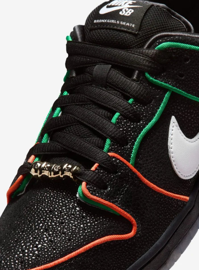 Nike SB Dunk Low Bronx Girls Skate
