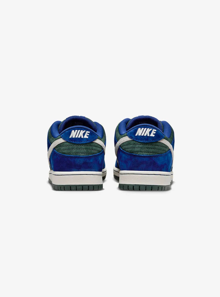 SB Dunk Low Deep Royal Blue