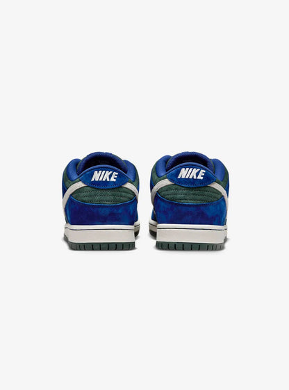 SB Dunk Low Deep Royal Blue