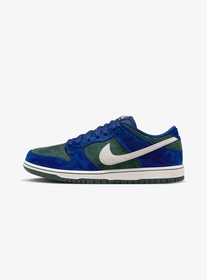SB Dunk Low Deep Royal Blue