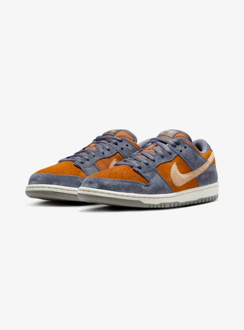 Nike SB Dunk Low Light Carbon Monarch