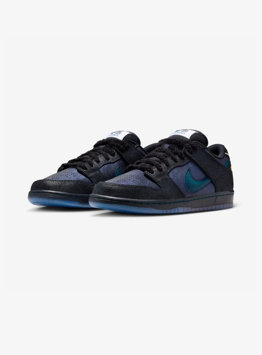 Nike SB Dunk Low Pro Bluetile Skateboards