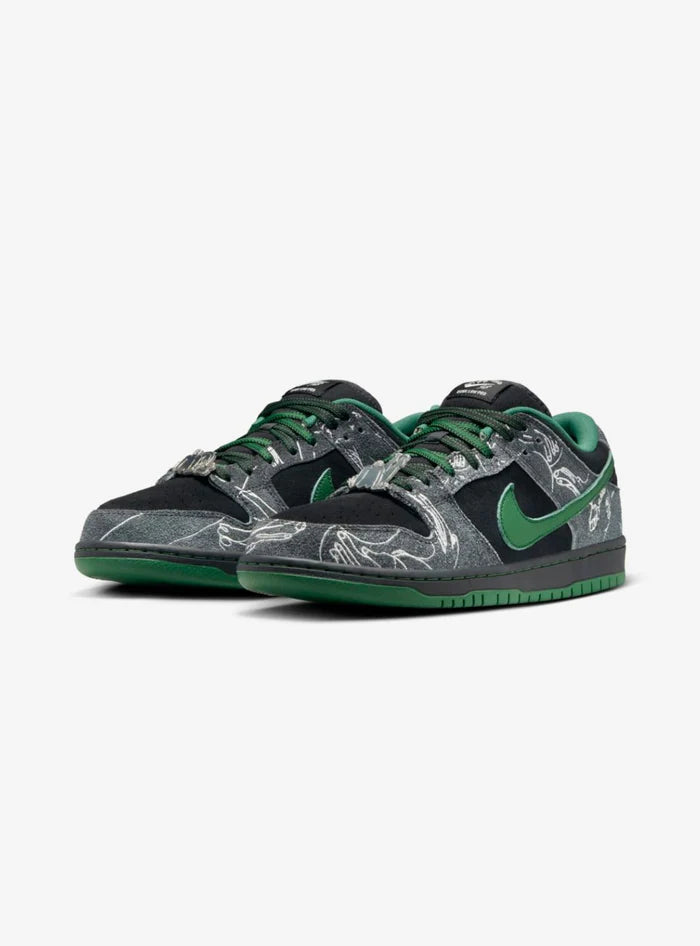 Nike SB Dunk Low Pro There Skateboards