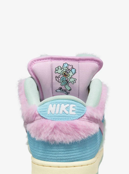 Nike SB Dunk Low Verdy Visty