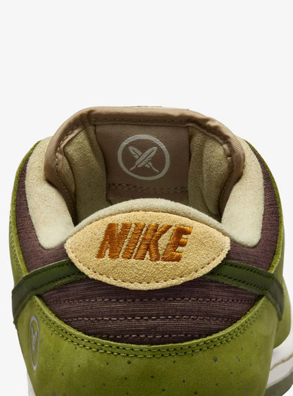 Nike SB Dunk Low Yuto Horigome Asparagus