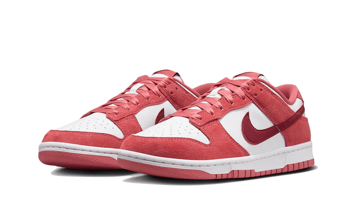 Dunk Low Valentine's Day