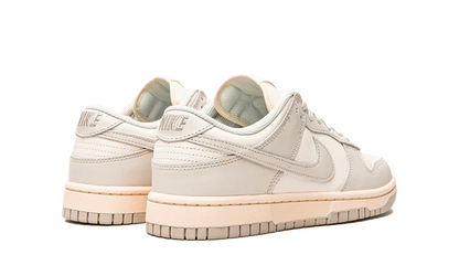 Dunk Low Light Bone